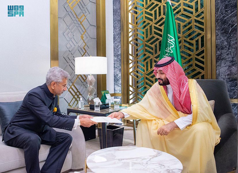 محمد بن سلمان يتسلم رسالة خطية من رئيس الوزراء الهندي