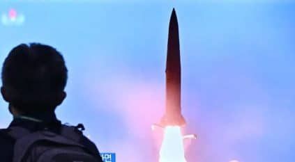 صاروخ كوري شمالي جديد واليابان تحذر