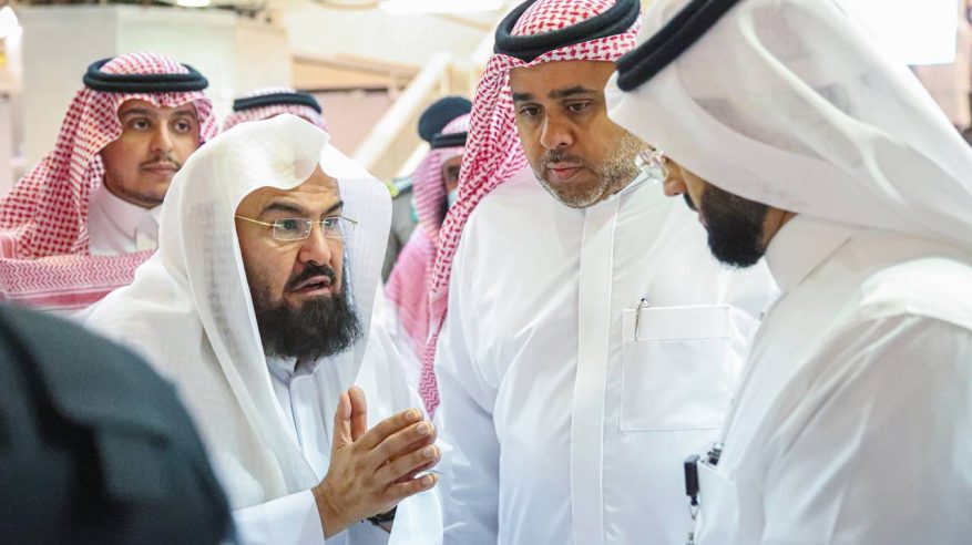 السديس يشدد على العناية الفائقة بضيوف الرحمن