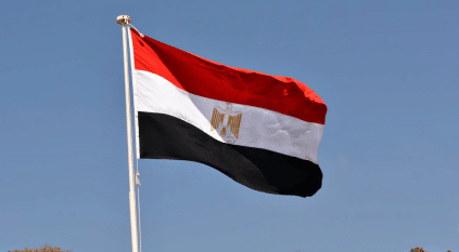 مصر تطالب رعاياها بمغادرة أوكرانيا فورًا