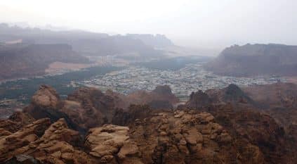 حرة عويرض لوحة بانورامية تعانق عنان السماء