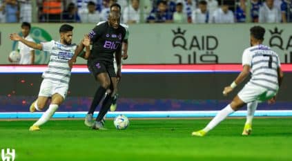 تشكيل مباراة الهلال والطائي