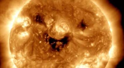 ناسا تكشف عن الوجه الضاحك لـ الشمس