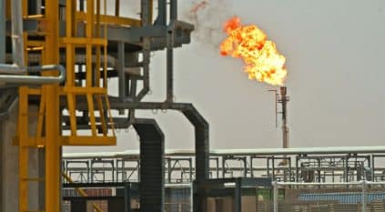أسعار النفط ترتفع بسبب احتمالات انخفاض المخزونات الأمريكية