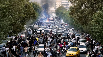 احتجاجات ضحايا التسمم تشعل إيران