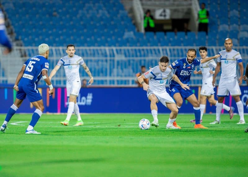 الهلال ضد التعاون