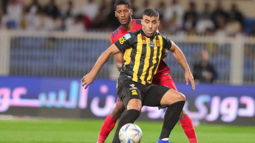 حمدالله يمنح الاتحاد التقدم بالشوط الأول