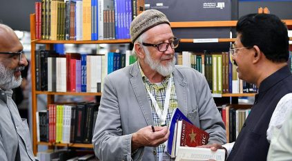 كُتاب وأدباء عالميون في معرض الرياض