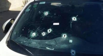 لحظة إطلاق الرصاص على فلسطينية داخل سيارتها