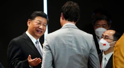 لحظة الجدال العنيف بين الرئيس الصيني وترودو