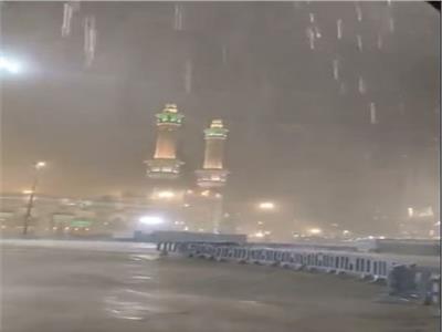 تنبيه: أمطار وبرد وسيول على منطقة مكة المكرمة