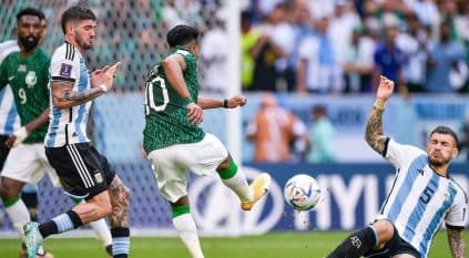 فرحة الجماهير العربية بفوز المنتخب السعودي على الأرجنتين