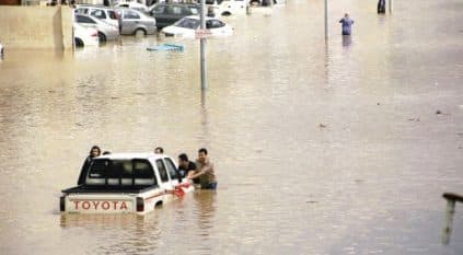 الأرصاد: استمرار الأمطار على جدة حتى صباح الغد