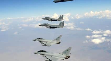 الدفاع تنشر صورًا لطائرات في مهمة أمنية