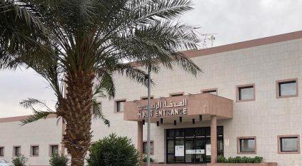 إنقاذ حياة ثلاثيني تعرض لعضة جمل في رقبته