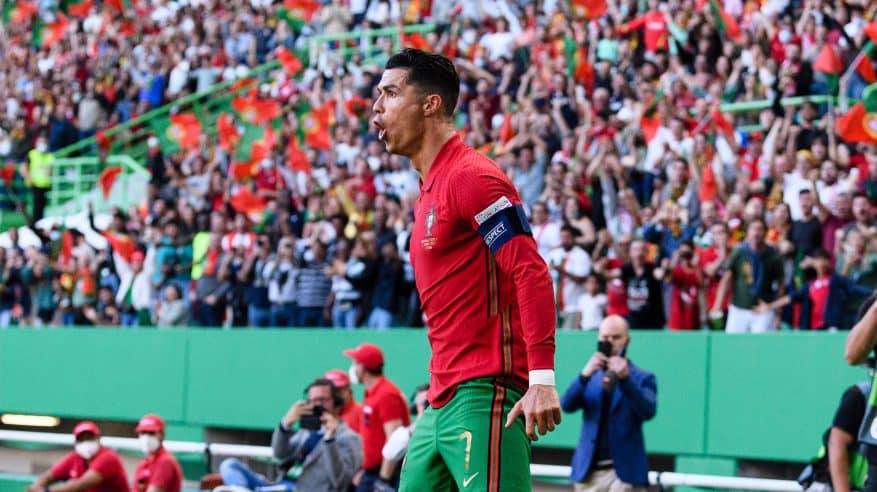 النصر يحدد موعد الفحص الطبي لـ رونالدو
