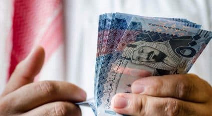 300 شهر اشتراك لصرف معاش التقاعد المبكر