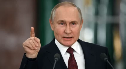 بوتين يوبخ وزيرًا: لماذا تلعب دور الأحمق؟