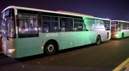 خدمات حافلات النقل الترددي بين منفذ سلوى وقطر تنتهي مساء اليوم