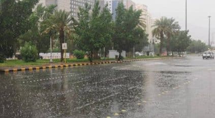 موجة باردة مع استمرار هطول الأمطار