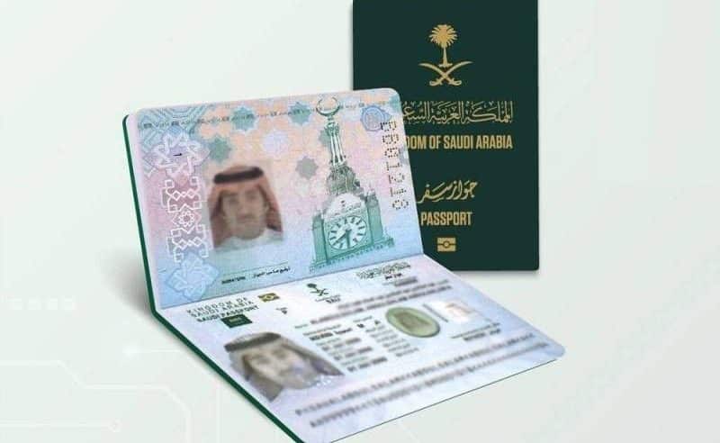 الجوازات تستكمل المرحلة الثالثة للجواز الإلكتروني بإتاحة تجديده عبر أبشر