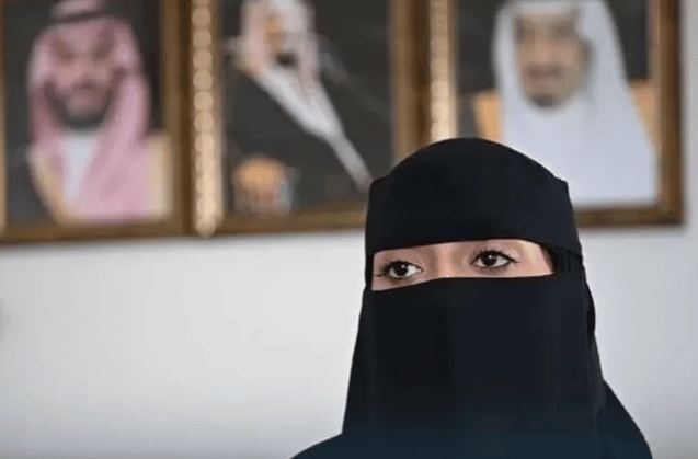 ناسا تحتفي بالباحثة السعودية وفاء زكري لاكتشافها نجمين