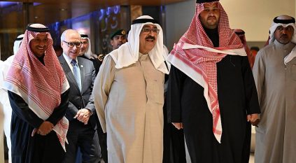 ولي عهد الكويت يستكشف المعالم التاريخية السعودية بالدرعية