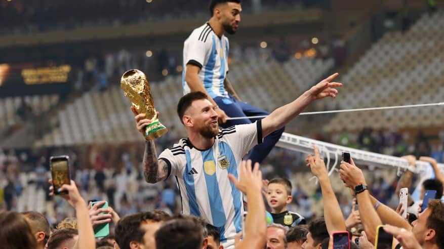 ميسي يرفض الاعتزال دوليًّا بعد الفوز بـ كأس العالم