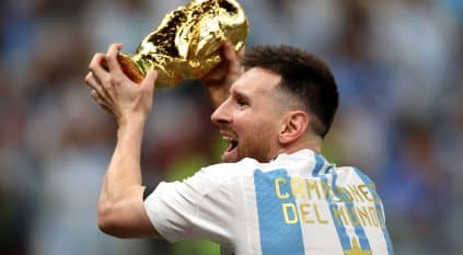 ميسي: طريقة تتويج الأرجنتين بـ كأس العالم كانت جنونية
