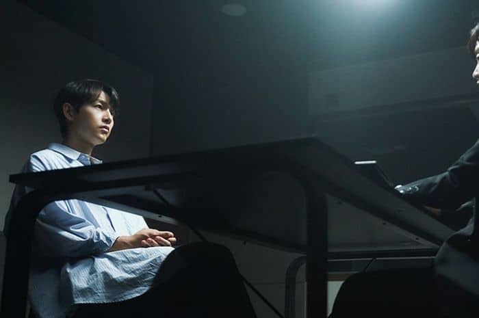 Song Joong ki يعود في جزء ثانٍ من Reborn Rich