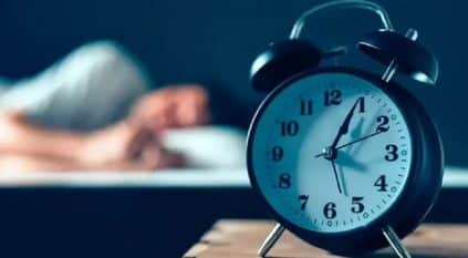 5 أضرار لـ النوم أقل من 6 ساعات يوميًا
