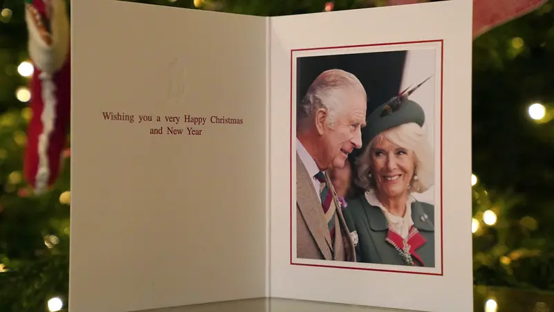 نشر بطاقة عيد الميلاد الأول لملك بريطانيا