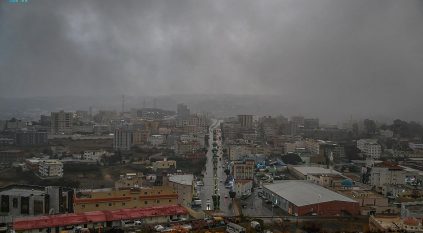 رد فعل مواطن بعد هطول الأمطار الغزيرة على الباحة