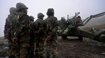 اشتباكات مسلحة بين جيشي الصين والهند
