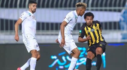 الشباب يبحث عن فوز غائب ضد الاتحاد في الرياض