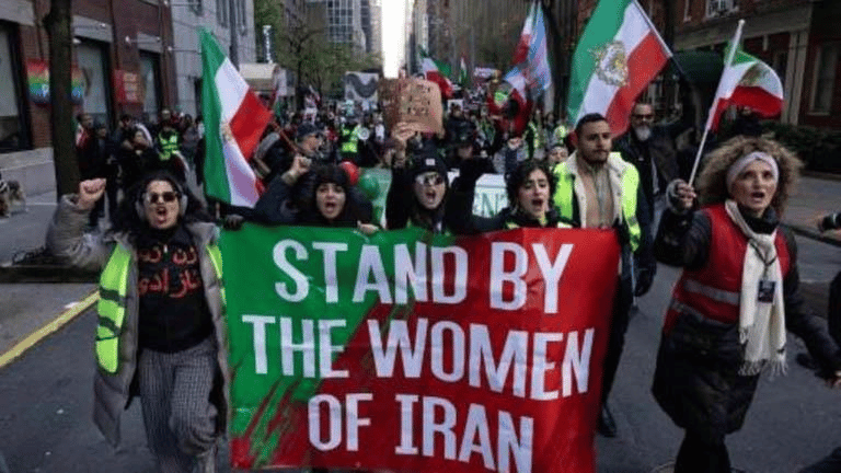 تظاهرة نسائية تجتاح جنوب شرق إيران
