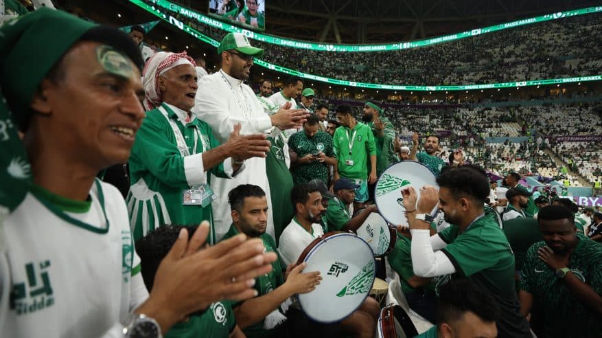 جماهير السعودية تجذب الأنظار في مونديال 2022