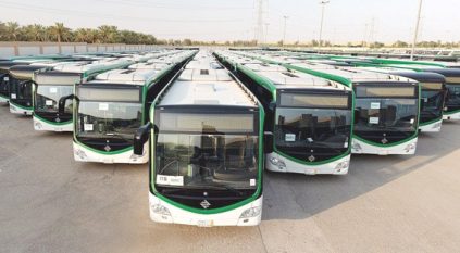 توقيع عقود أكبر مشروع حافلات بين المدن السعودية عبر 76 مسارًا