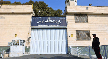 إيران تنقل معتقلين سياسيين من السجون لأماكن مجهولة