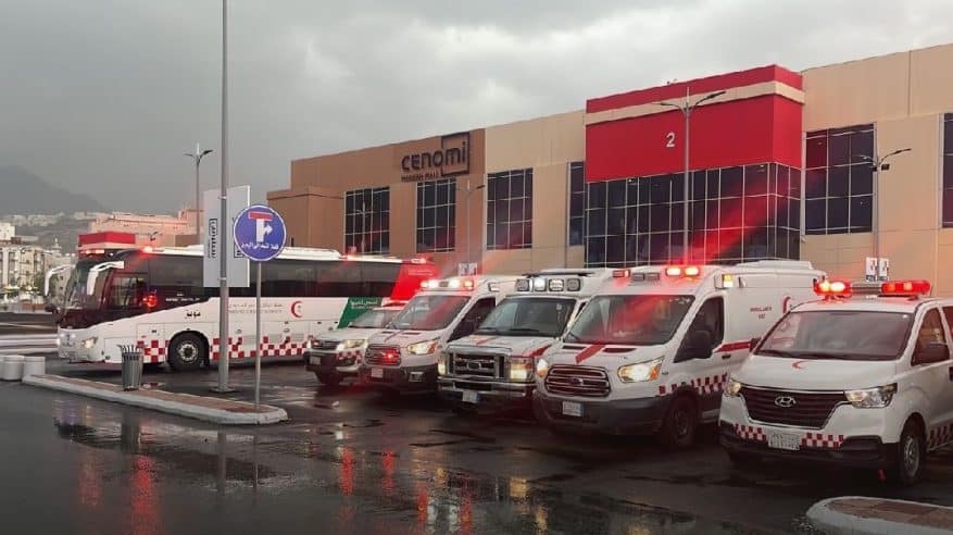 هلال مكة المكرمة يتأهب للحالة المطرية بـ 98 مركزًا
