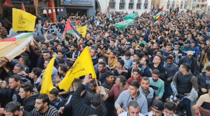 جنازة حارة لشبان فلسطينيين غرقوا قبالة السواحل التونسية