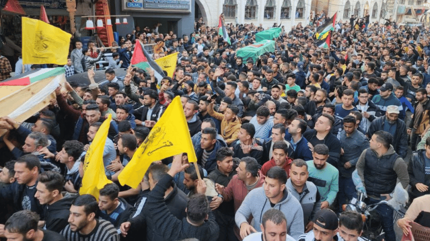 جنازة حارة لشبان فلسطينيين غرقوا قبالة السواحل التونسية