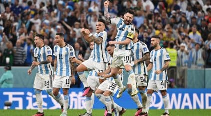 منتخب الأرجنتين لا يخسر نصف نهائي المونديال