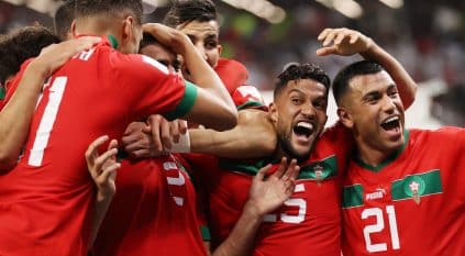 تأهل المغرب التاريخي يُعلق تويتر