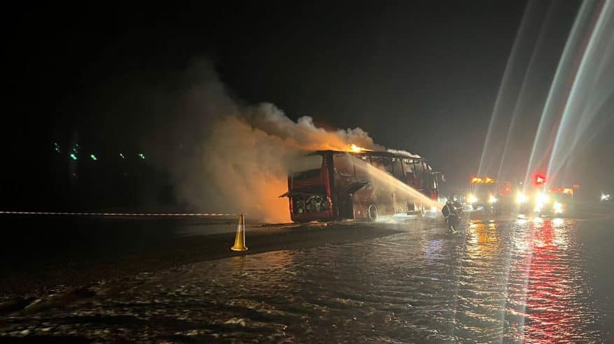 حريق حافلة في عفيف دون إصابات