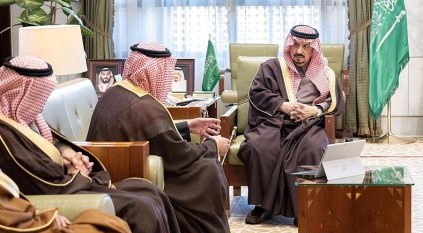 أمير الرياض يدشن مشروع الحافلة الذكية لكبار السن
