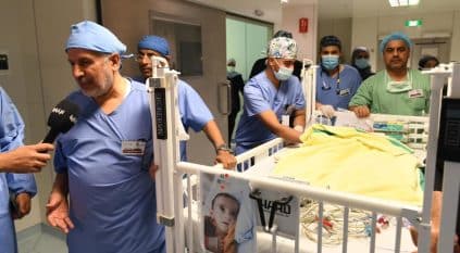 نجاح فصل التوأم العراقي عمر وعلي بعد جراحة استغرقت 11 ساعة