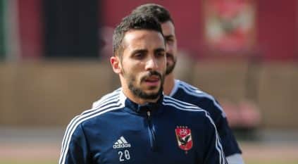 إصابة كريم فؤاد لاعب الأهلي المصري بالرباط الصليبي