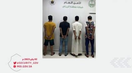 ضبط 4 أشخاص سطوا على منازل وكسروا زجاج المركبات في الرياض