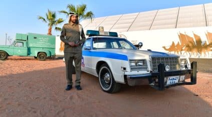عرض أقدم الدوريات الأمنية الميدانية بمهرجان الملك عبدالعزيز للإبل